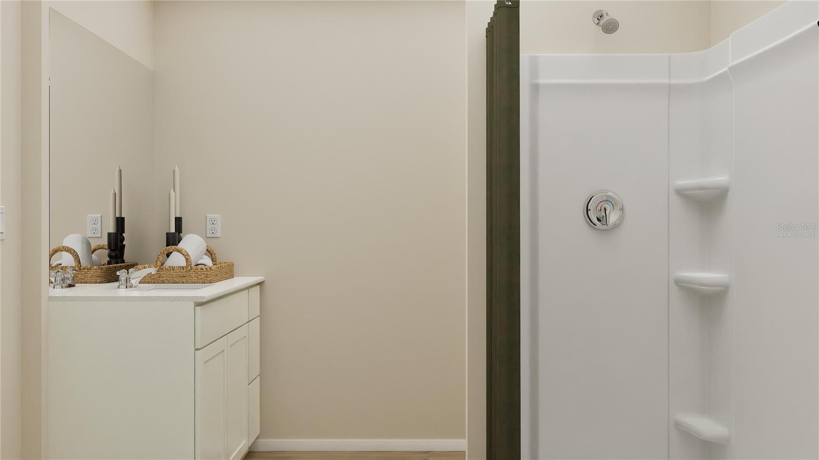 HUNT CLUB GROVES 50S GC - Residential