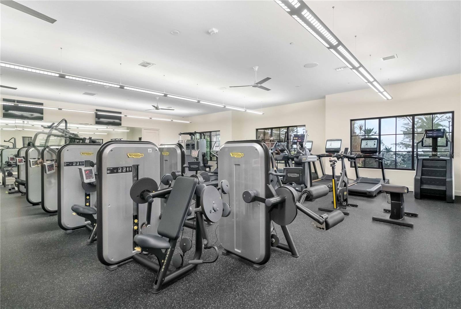 ESPLANADE PH I - Residential