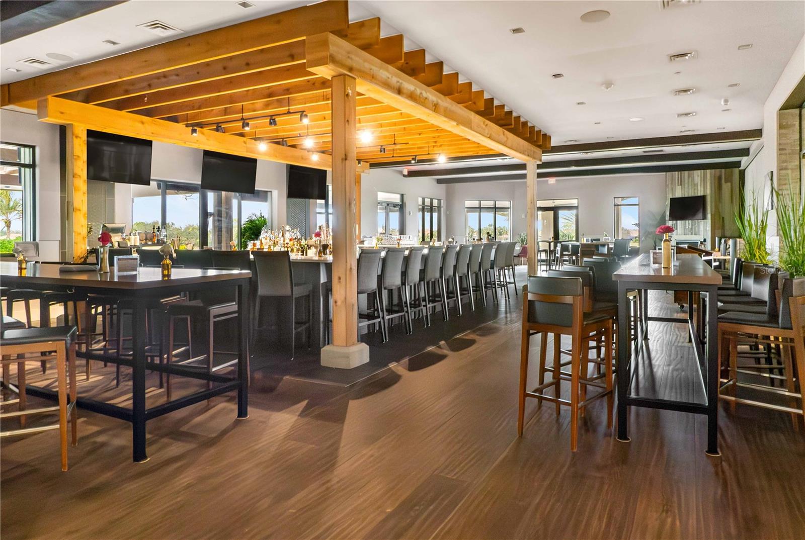 ESPLANADE PH I - Residential