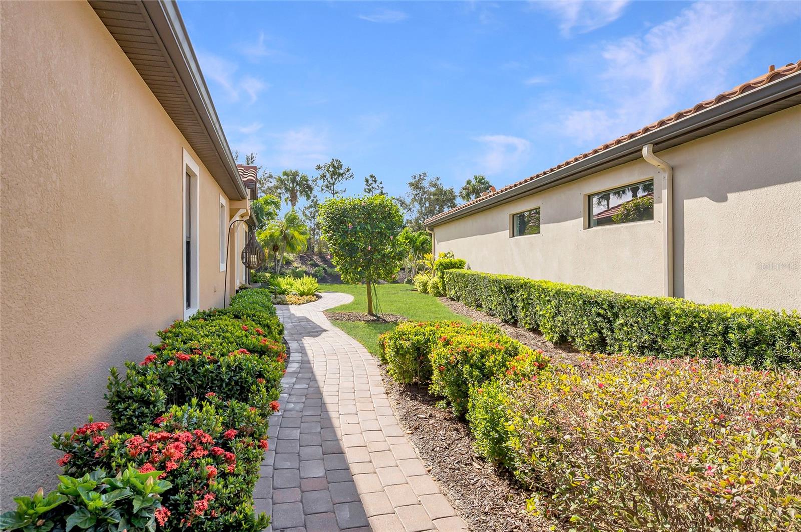 ESPLANADE PH I - Residential