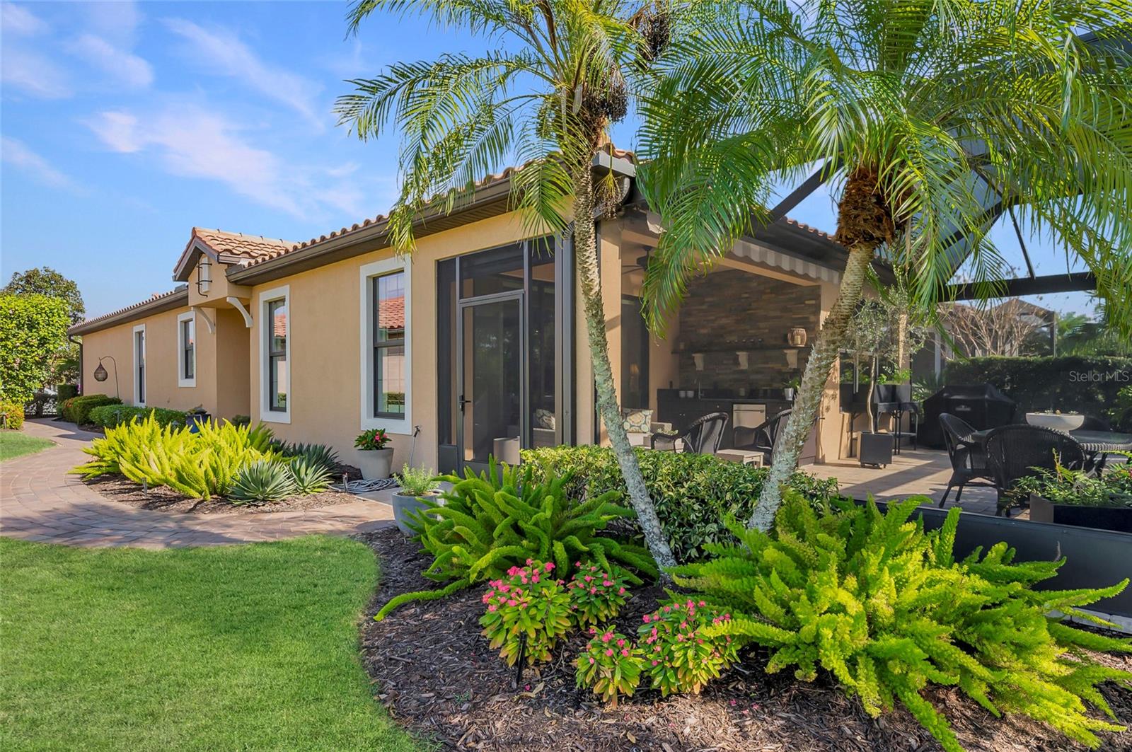 ESPLANADE PH I - Residential