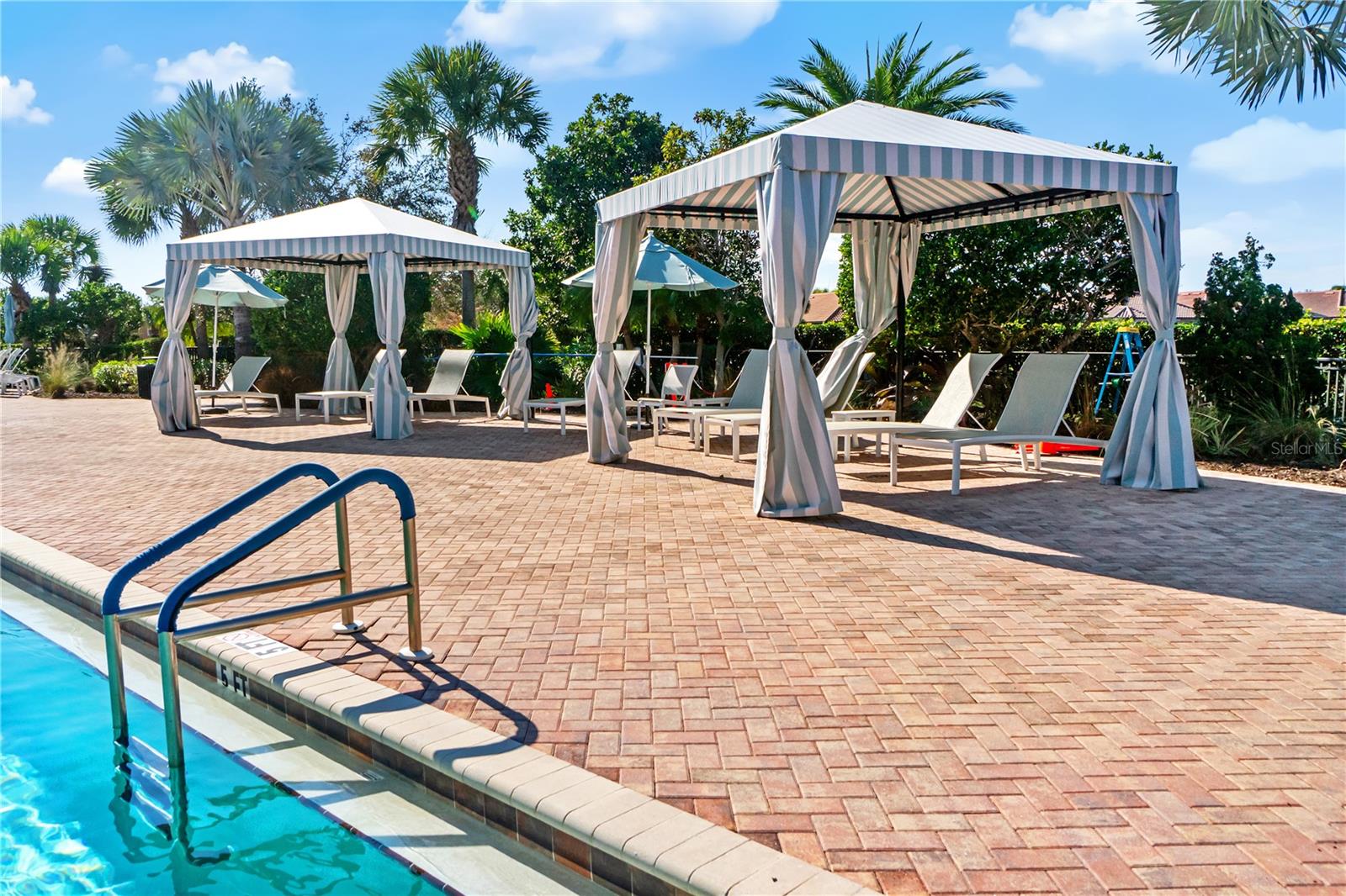 ESPLANADE PH I - Residential