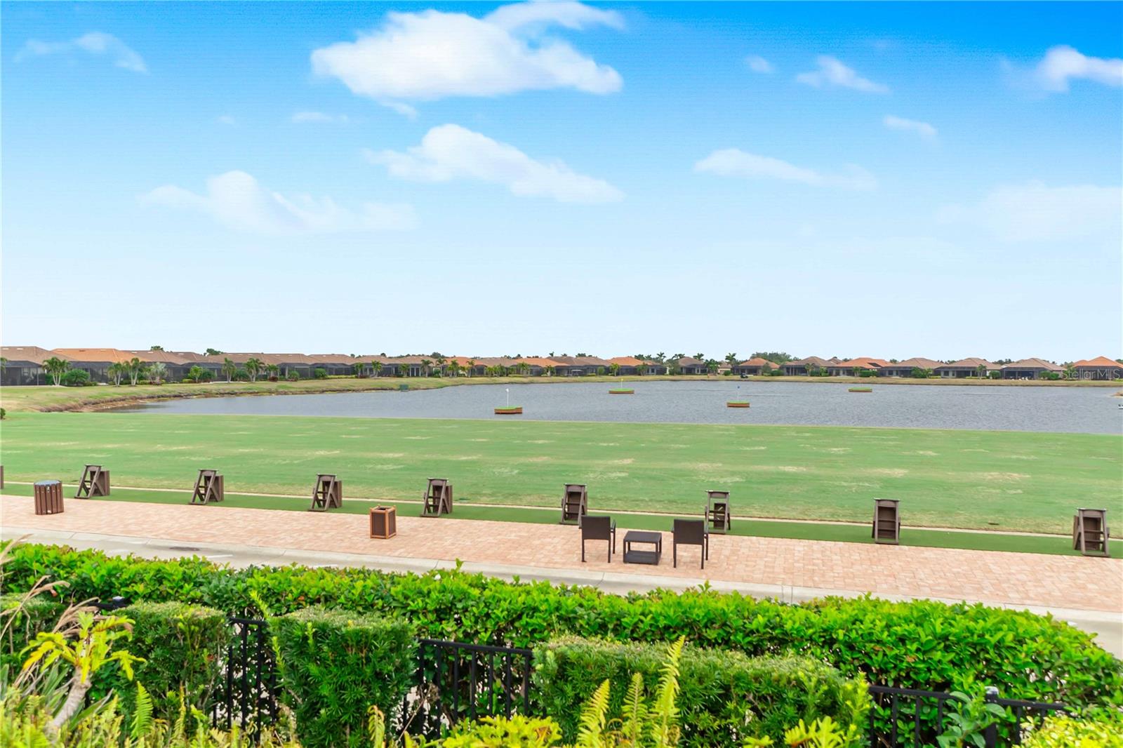 ESPLANADE PH I - Residential