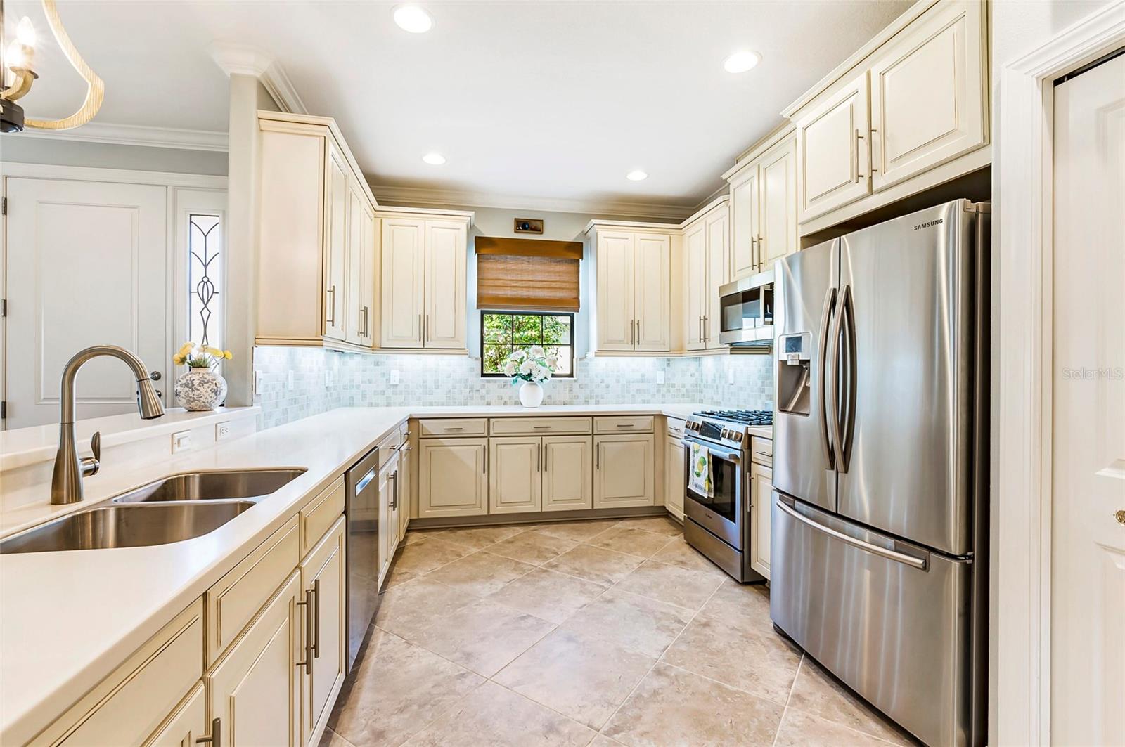 ESPLANADE PH I - Residential