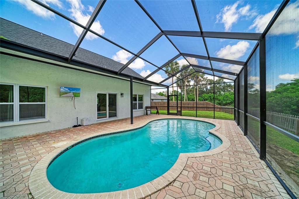 Photo of 3220 37th Terrace E, Bradenton, FL 34208 (MLS # A4703373)