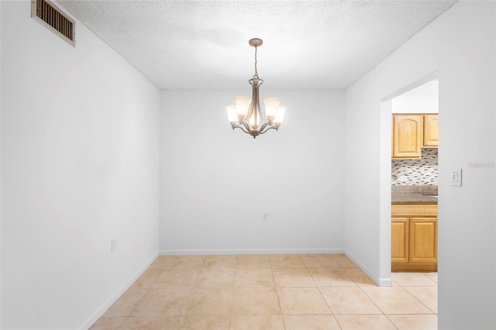 LAKESIDE MANOR APTS CONDO - Residential
