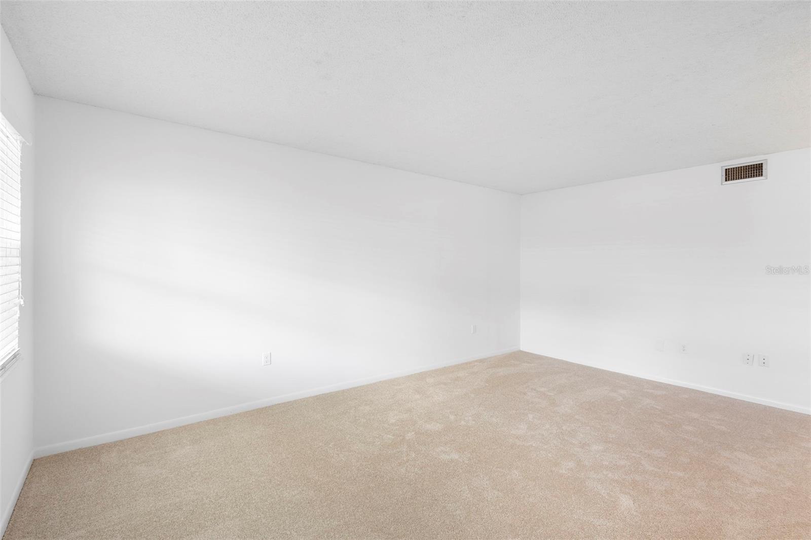 LAKESIDE MANOR APTS CONDO - Residential