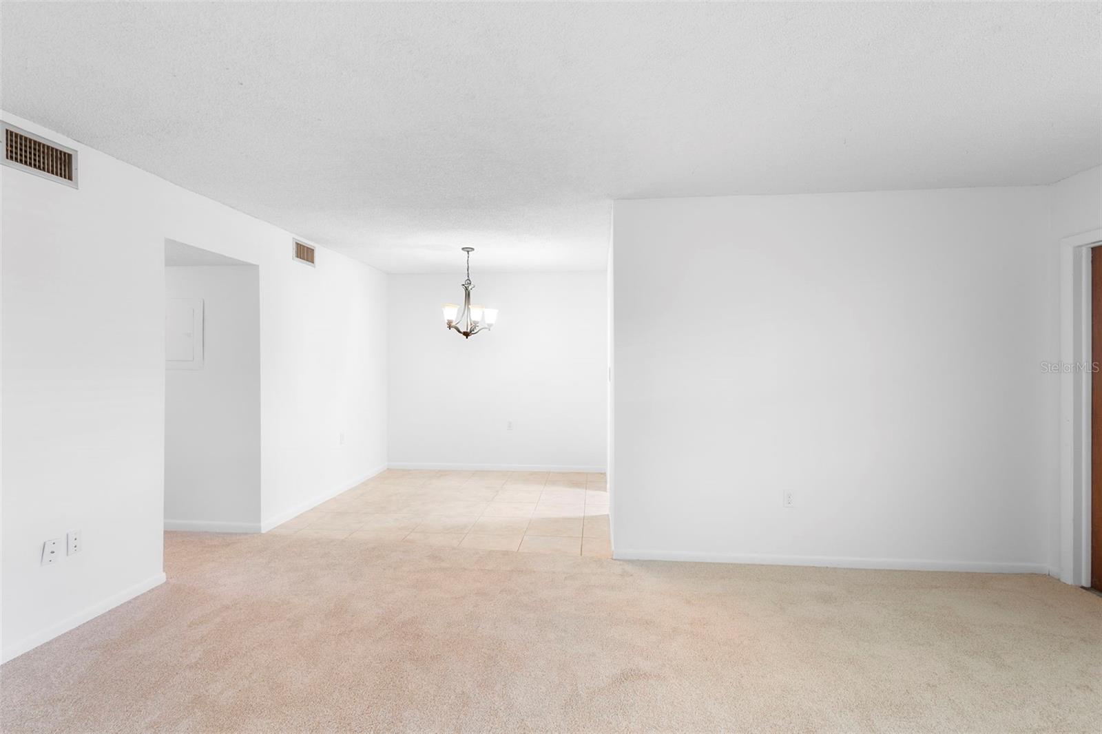 LAKESIDE MANOR APTS CONDO - Residential