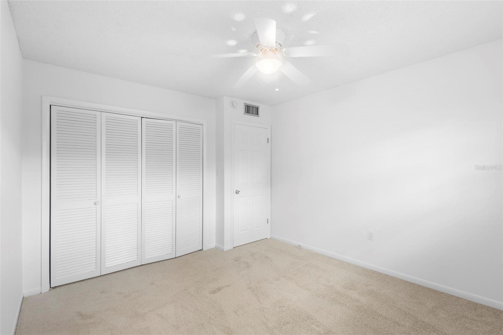 LAKESIDE MANOR APTS CONDO - Residential