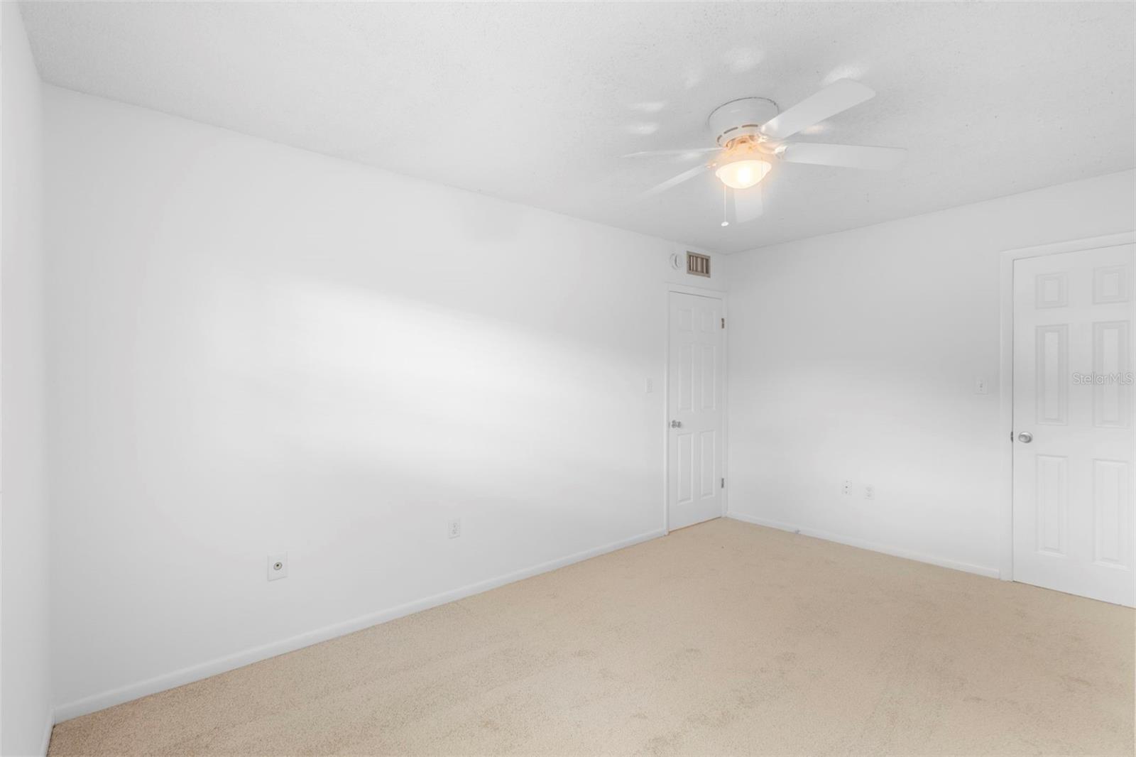 LAKESIDE MANOR APTS CONDO - Residential