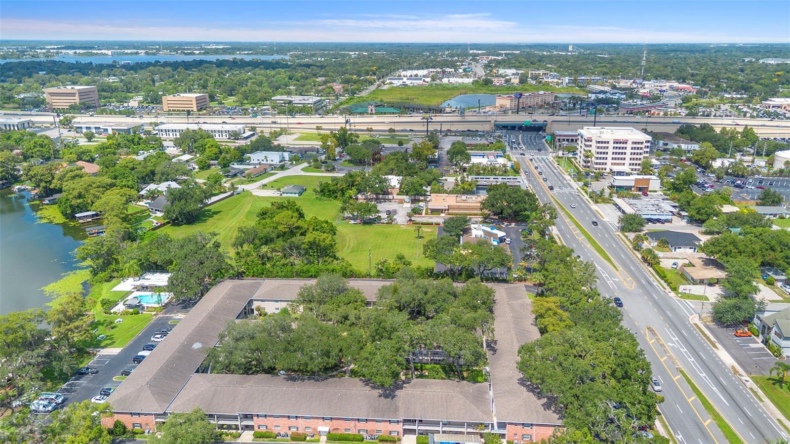 LAKESIDE MANOR APTS CONDO - Residential