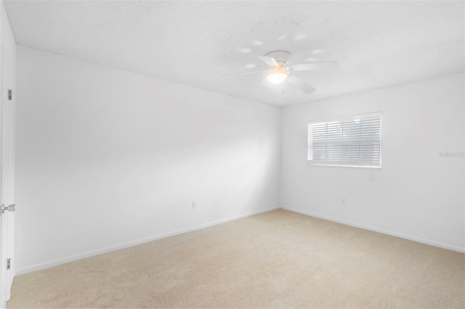 LAKESIDE MANOR APTS CONDO - Residential