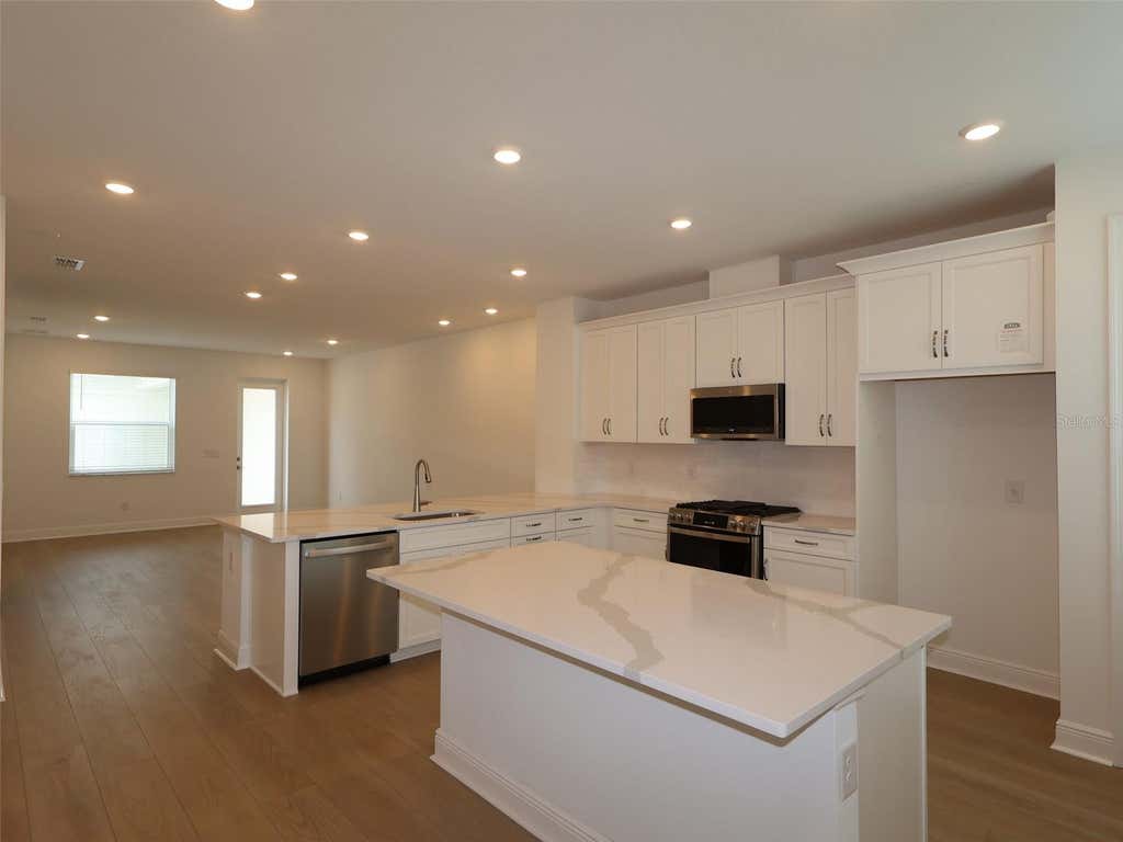 Photo of 4458 Sunset Garden Street, Bradenton, FL 34210 (MLS # R4911365)