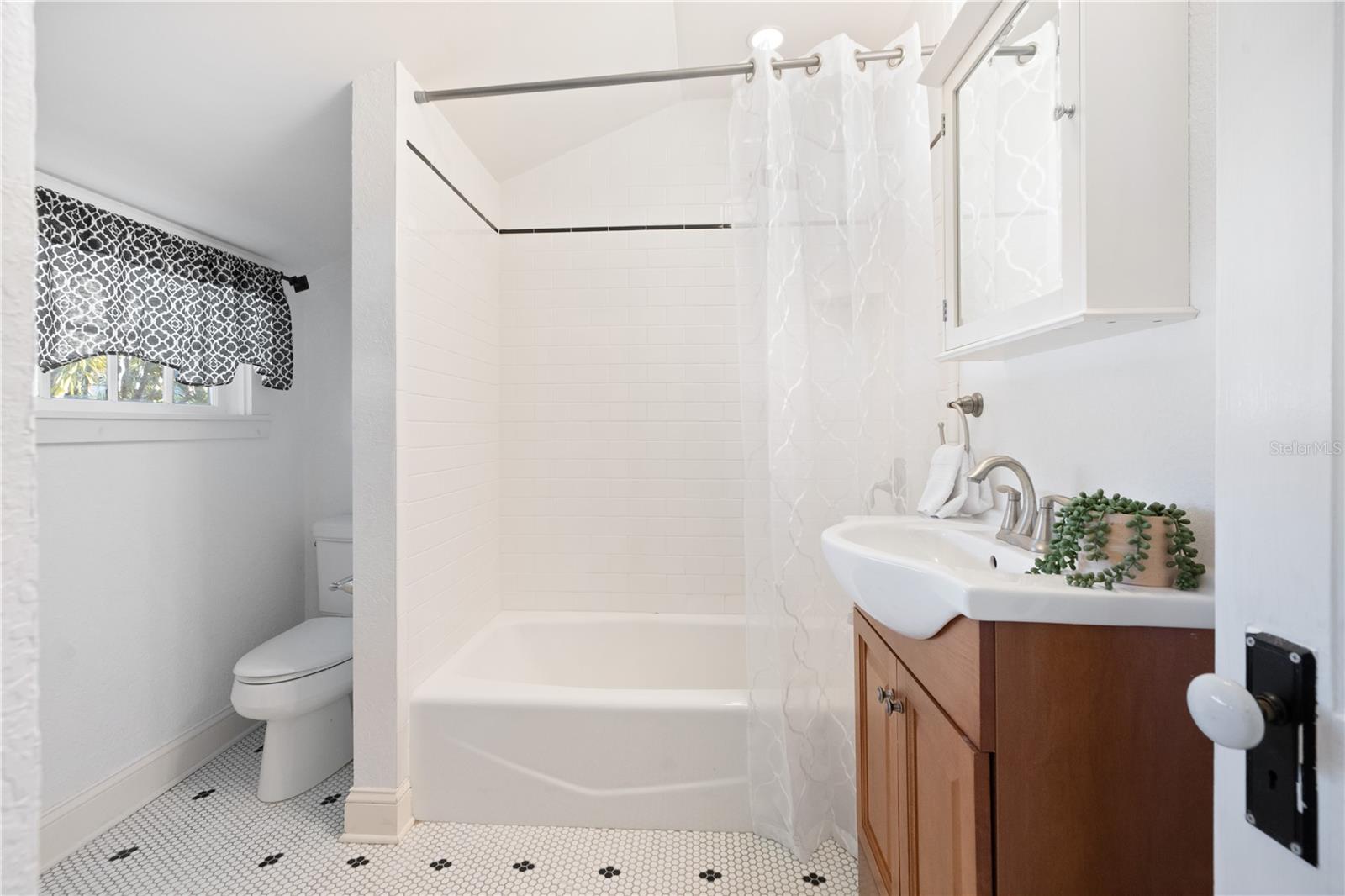 FLAHARTYS WM ADD - Residential