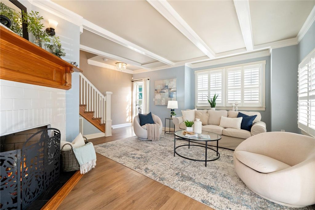 Photo of 937 5th Street N, St Petersburg, FL 33701 (MLS # TB8422466)