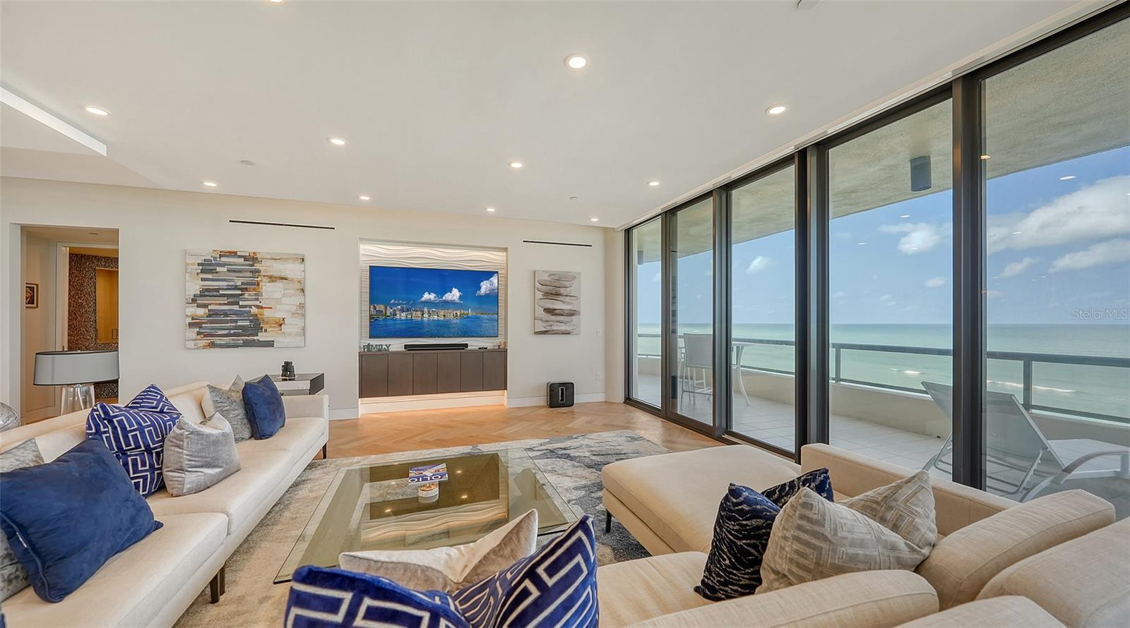 L AMBIANCE 1 - Residential