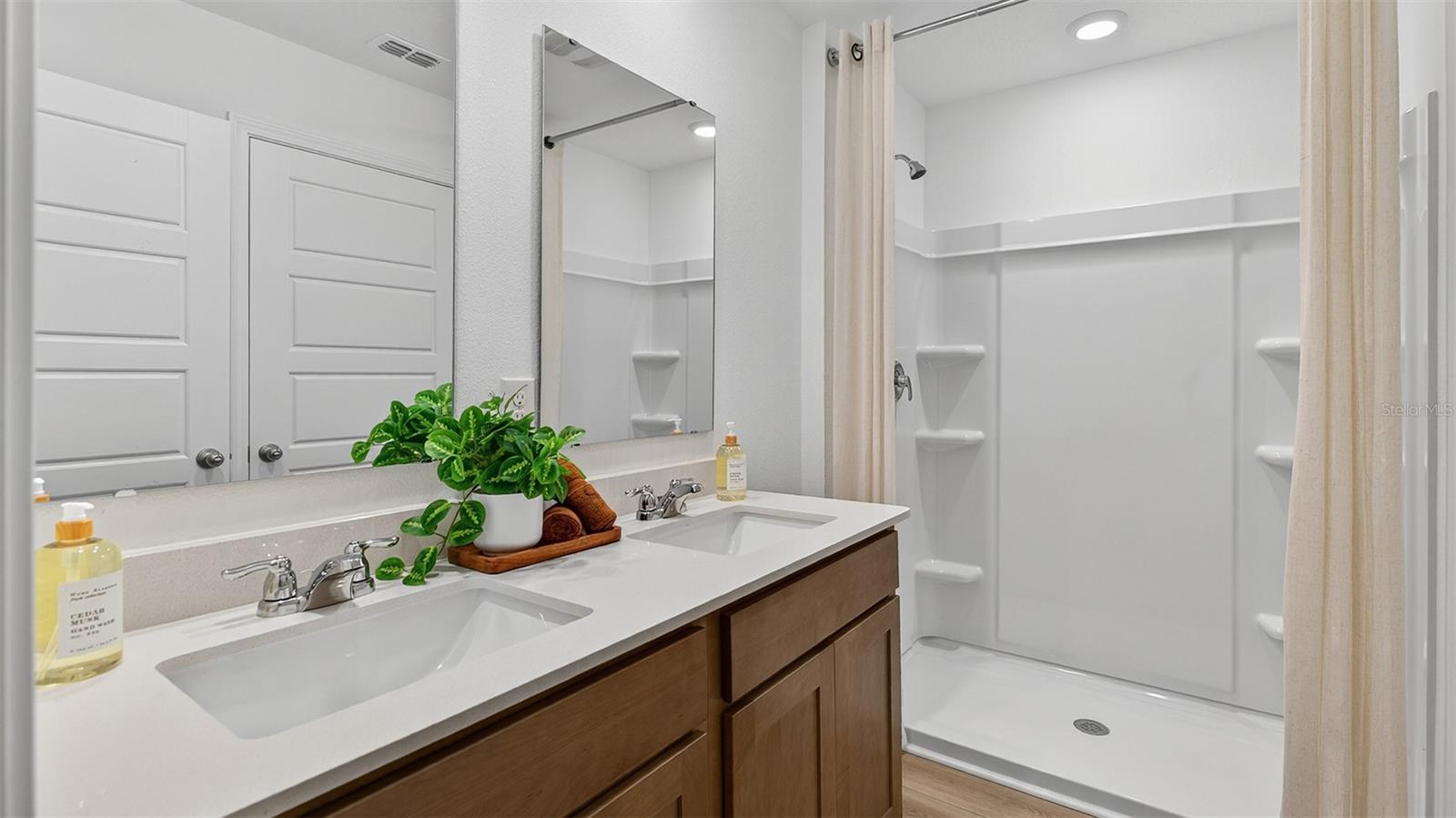 GRAND RESERVE AND GOLF CLUB - Residential