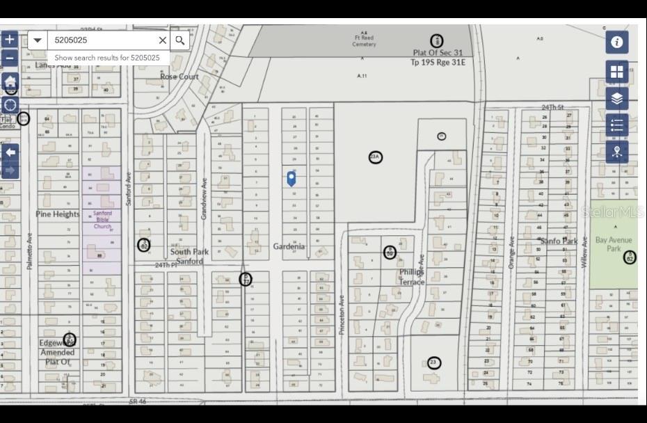 Main image without alt text