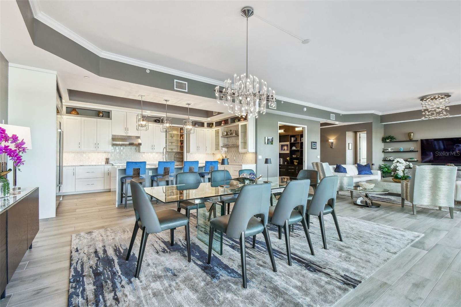 20001 GULF BOULEVARD 501