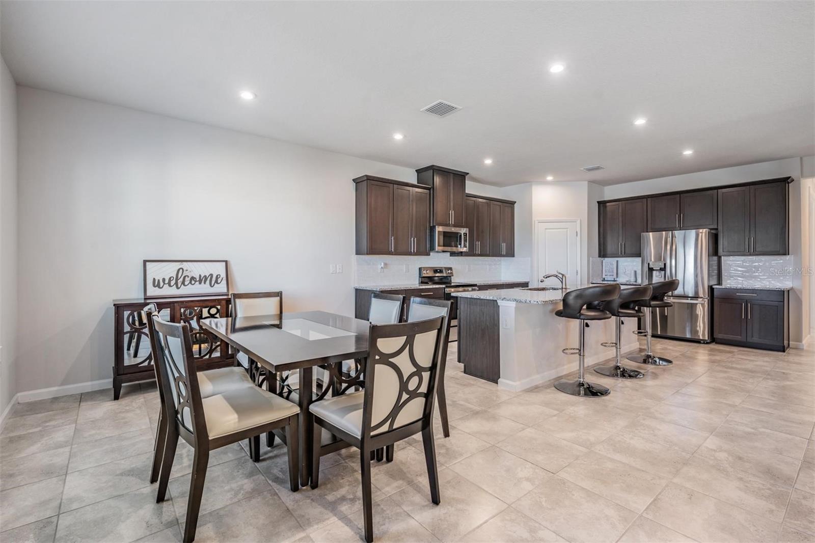 CHAPEL CRK VLGS 7 & 8 PH 1-3 - Residential