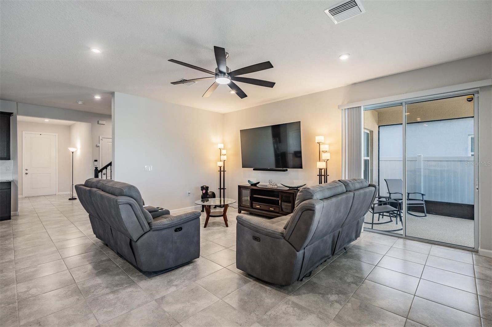 CHAPEL CRK VLGS 7 & 8 PH 1-3 - Residential