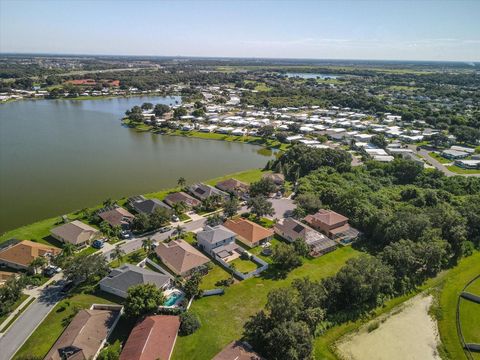 A home in PALMETTO