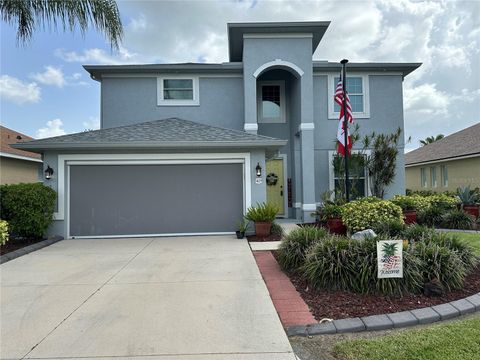 A home in PALMETTO