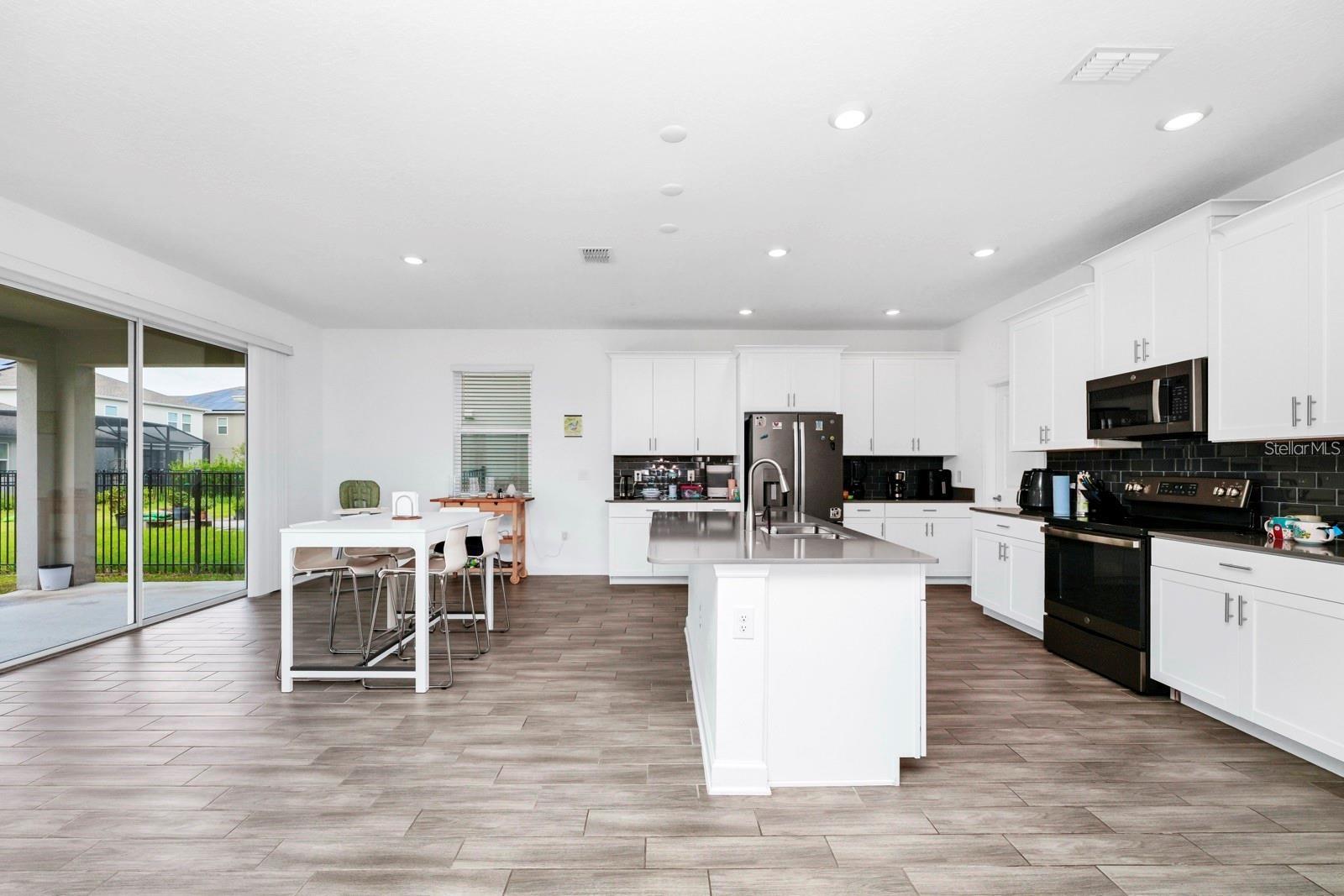 STOREY PK-PCL K PH 1 - Residential