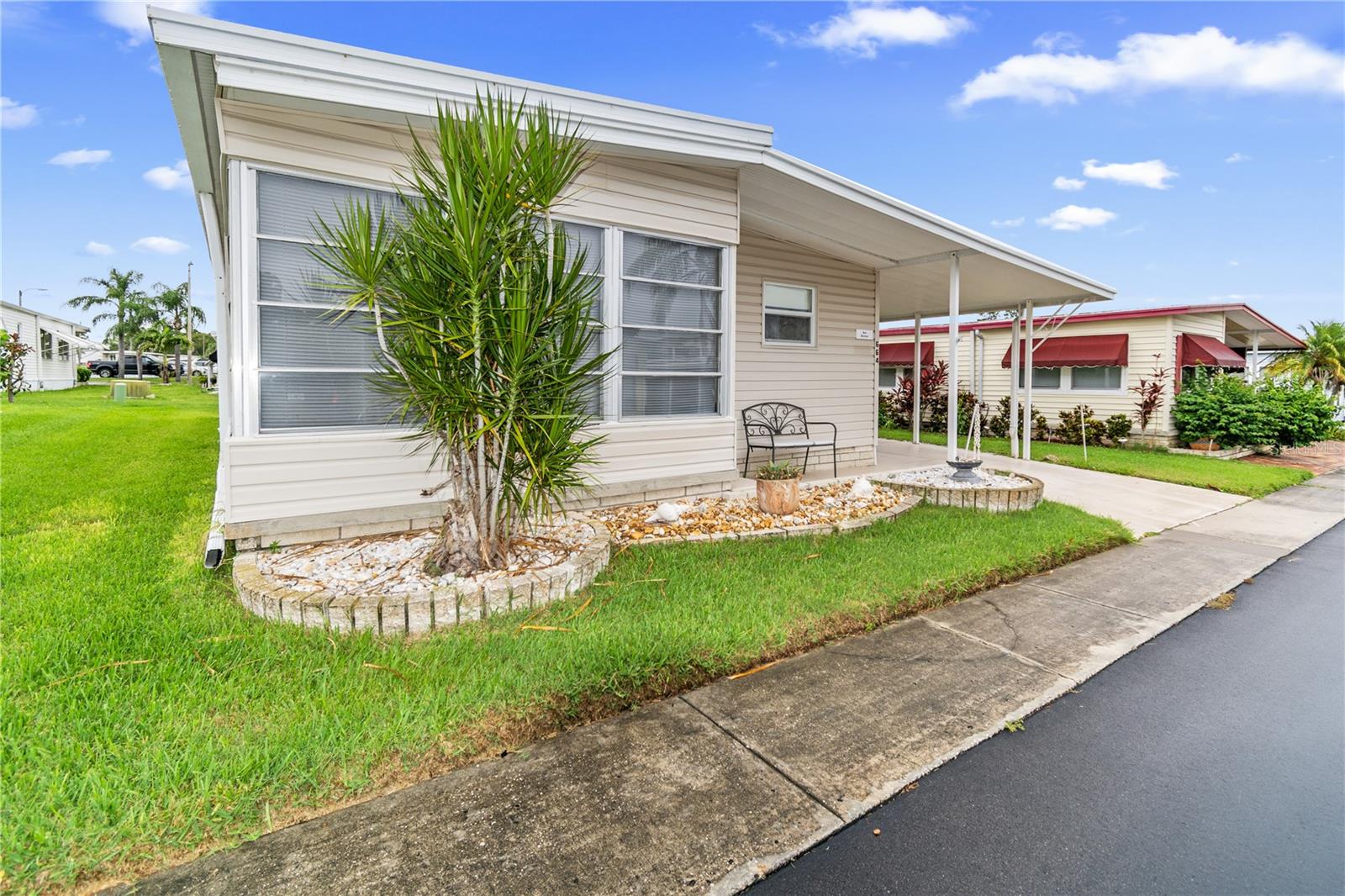 PALM HILL MOBILE HOME PARK UNREC - Residential