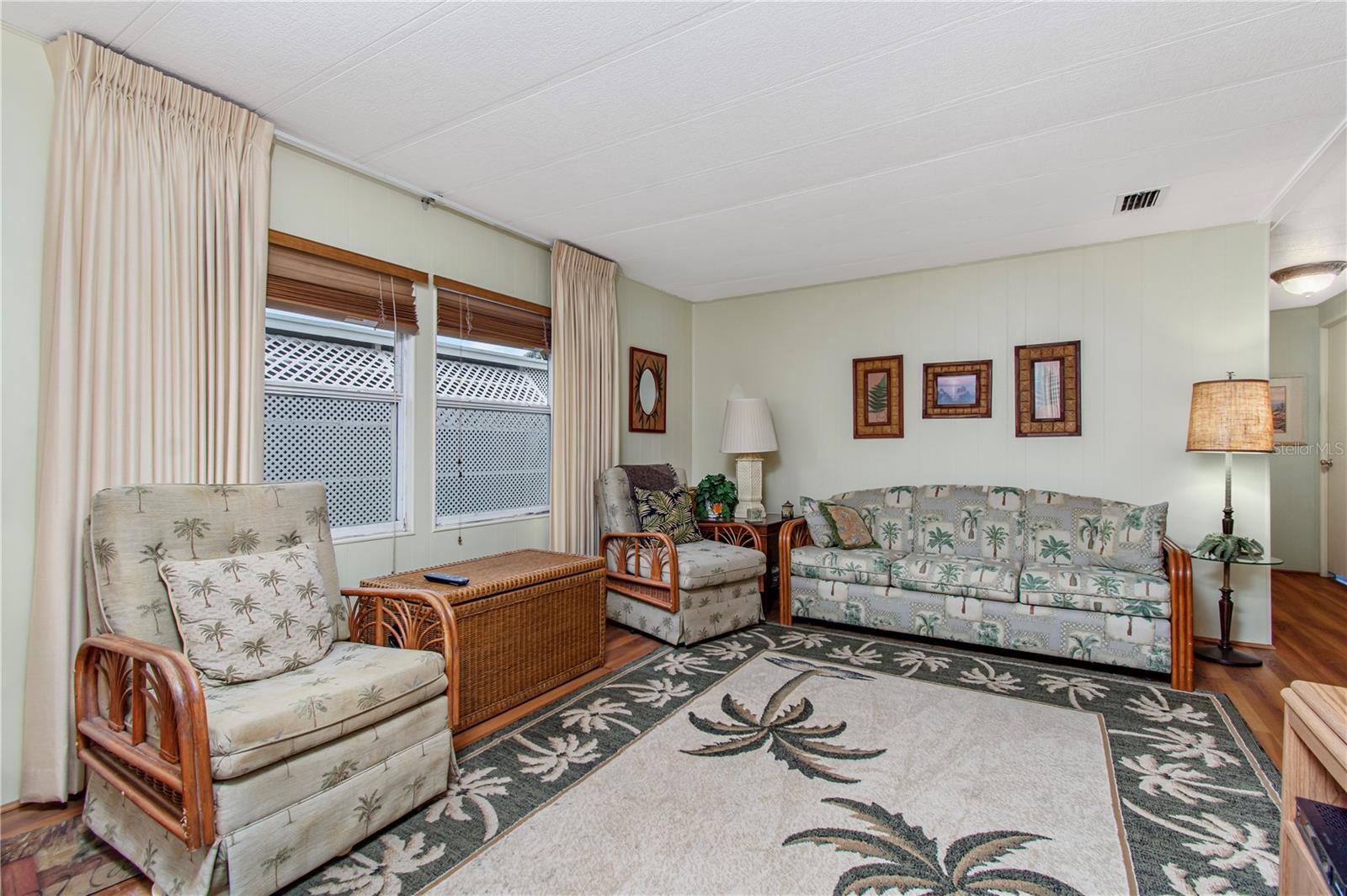 PALM HILL MOBILE HOME PARK UNREC - Residential