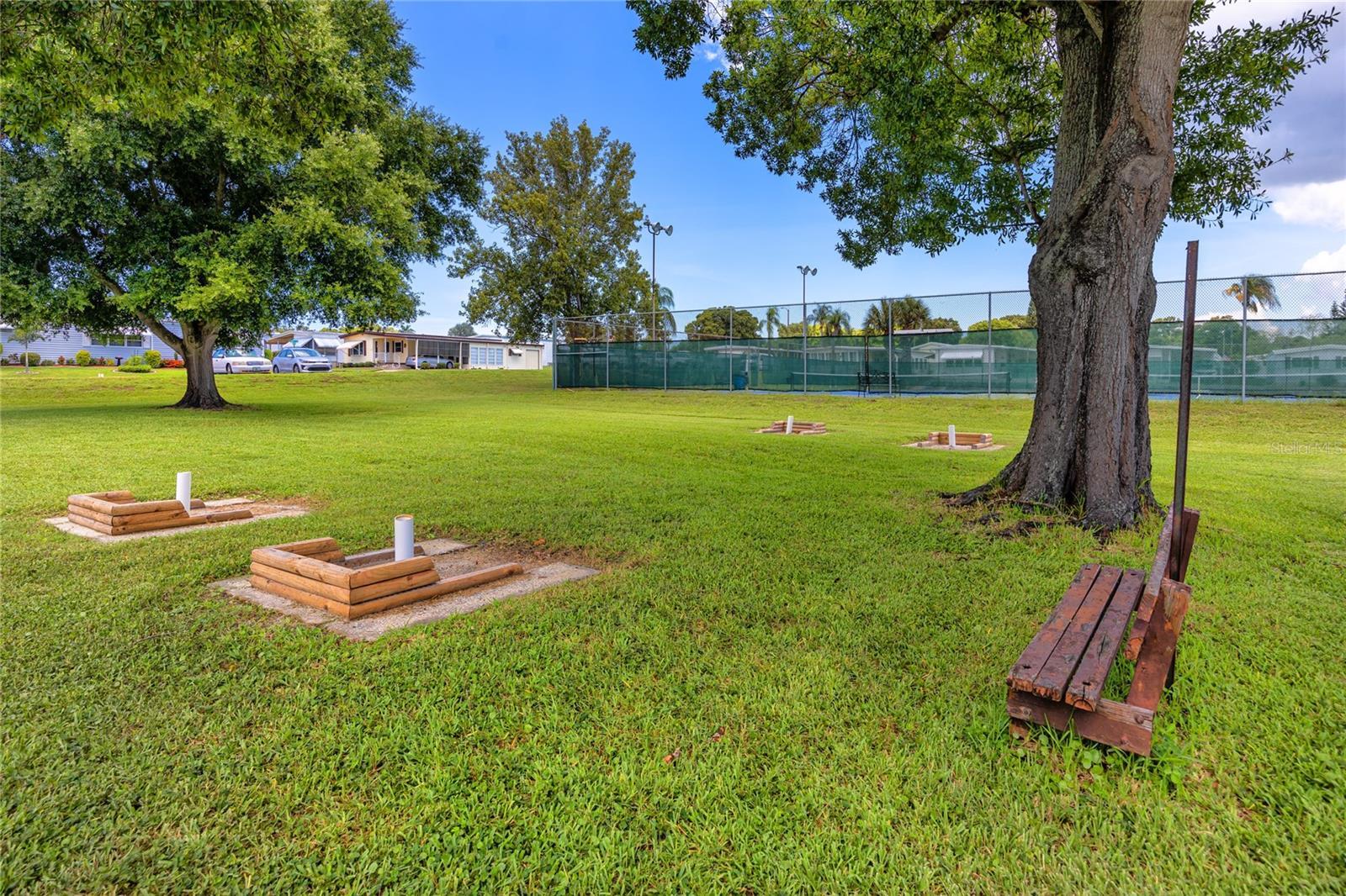 PALM HILL MOBILE HOME PARK UNREC - Residential