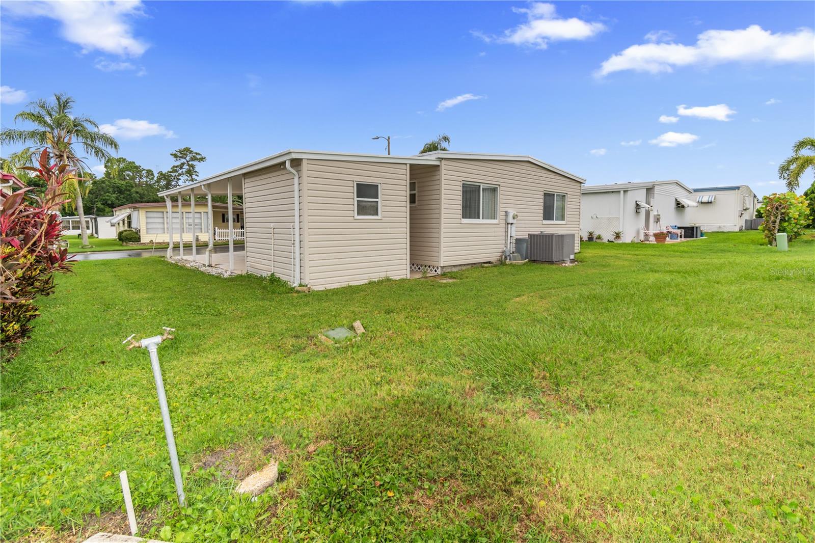 PALM HILL MOBILE HOME PARK UNREC - Residential