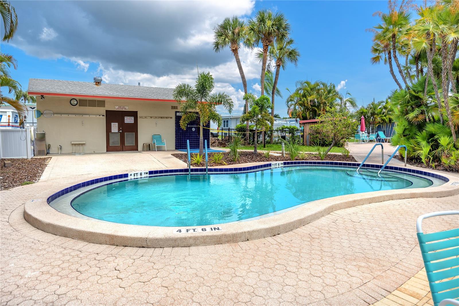 PALM HILL MOBILE HOME PARK UNREC - Residential