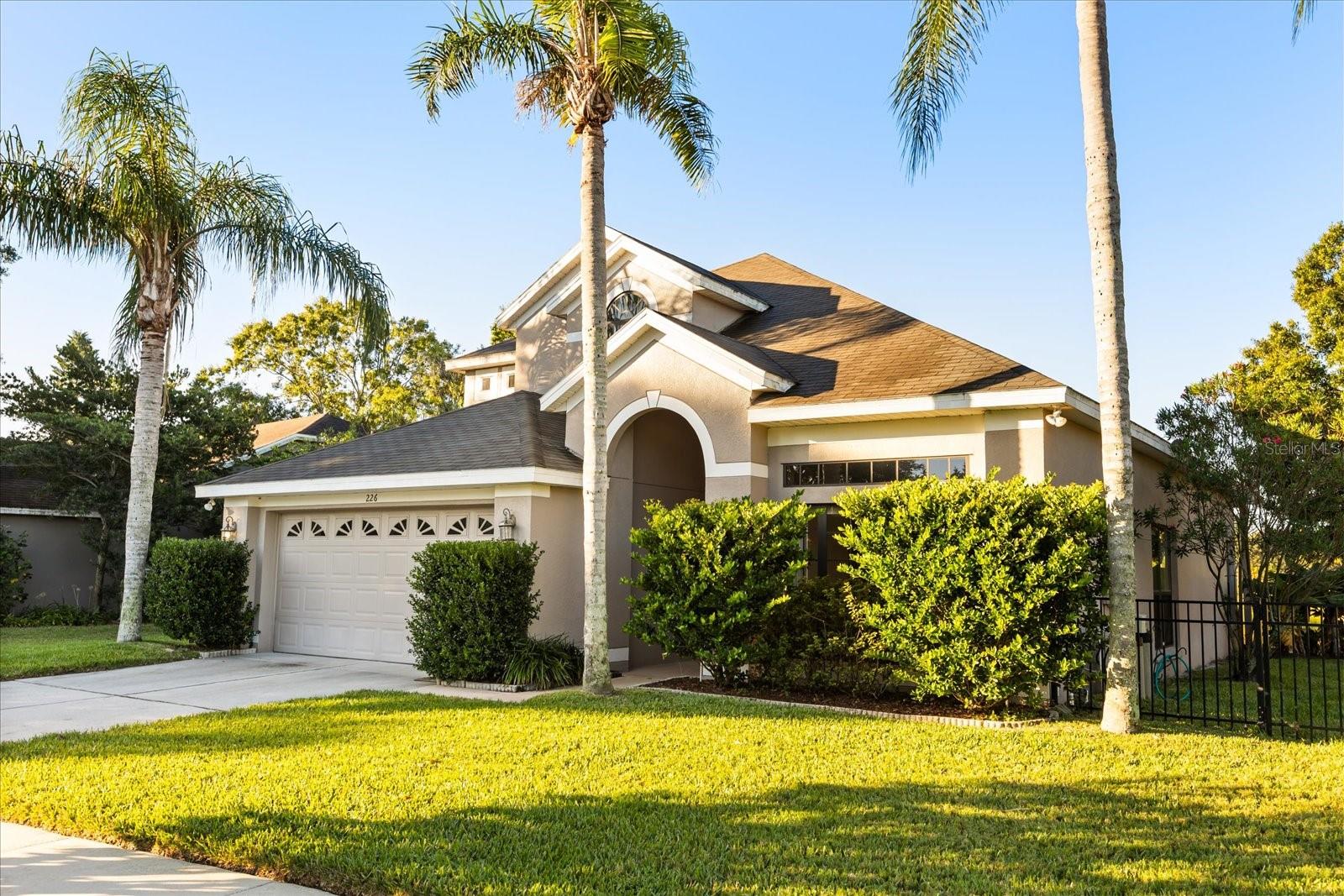 CHASE GROVES - Residential Lease