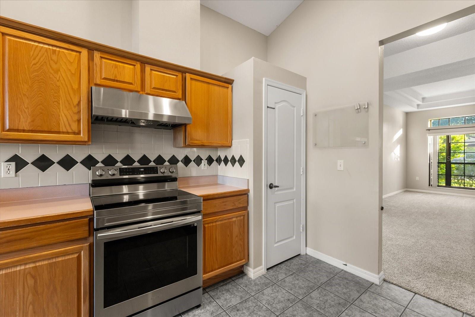 CHASE GROVES - Residential Lease