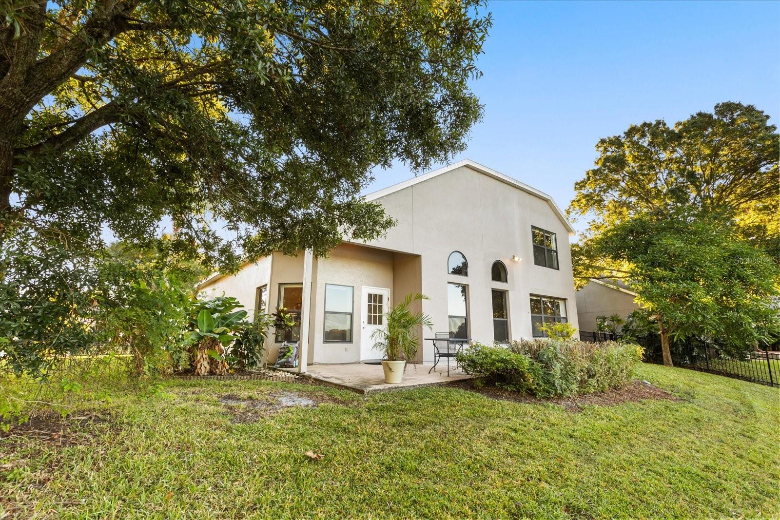 CHASE GROVES - Residential Lease