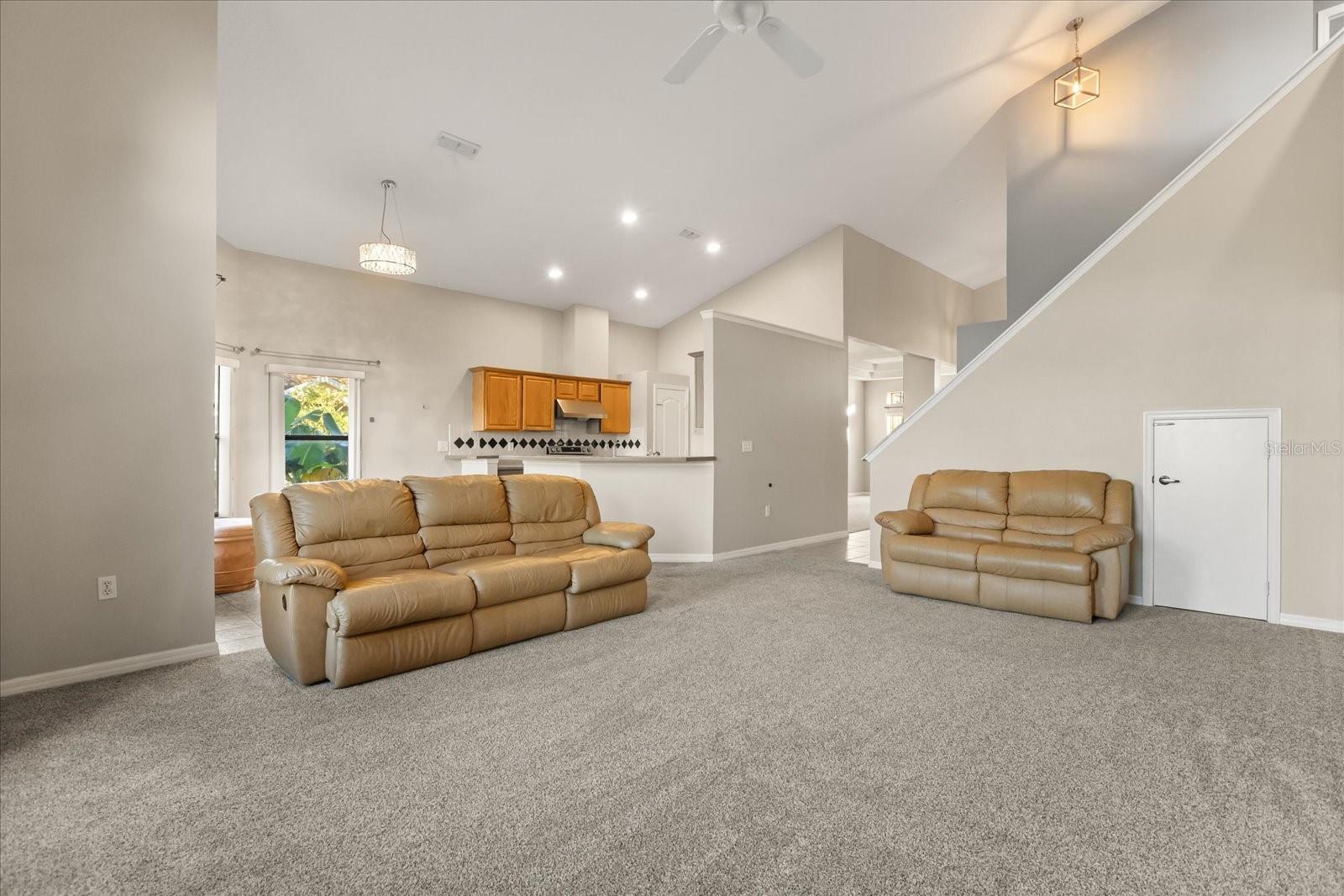 CHASE GROVES - Residential Lease