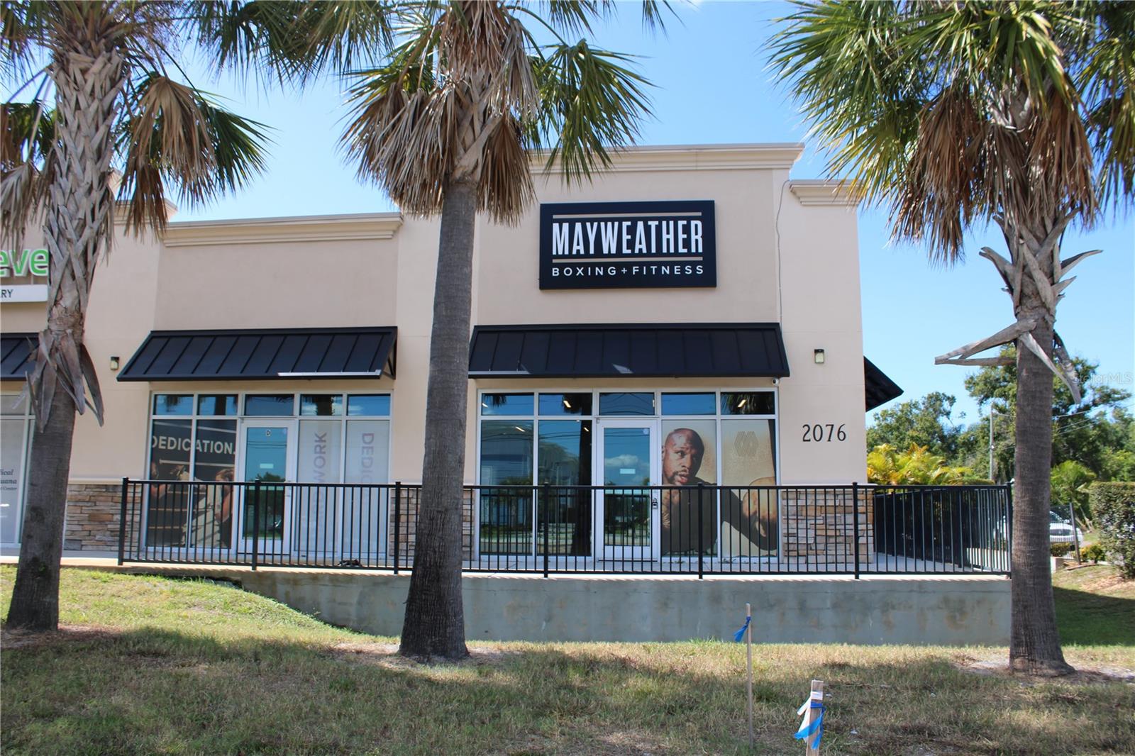 CONRADES ADD TO LARGO - Commercial Lease