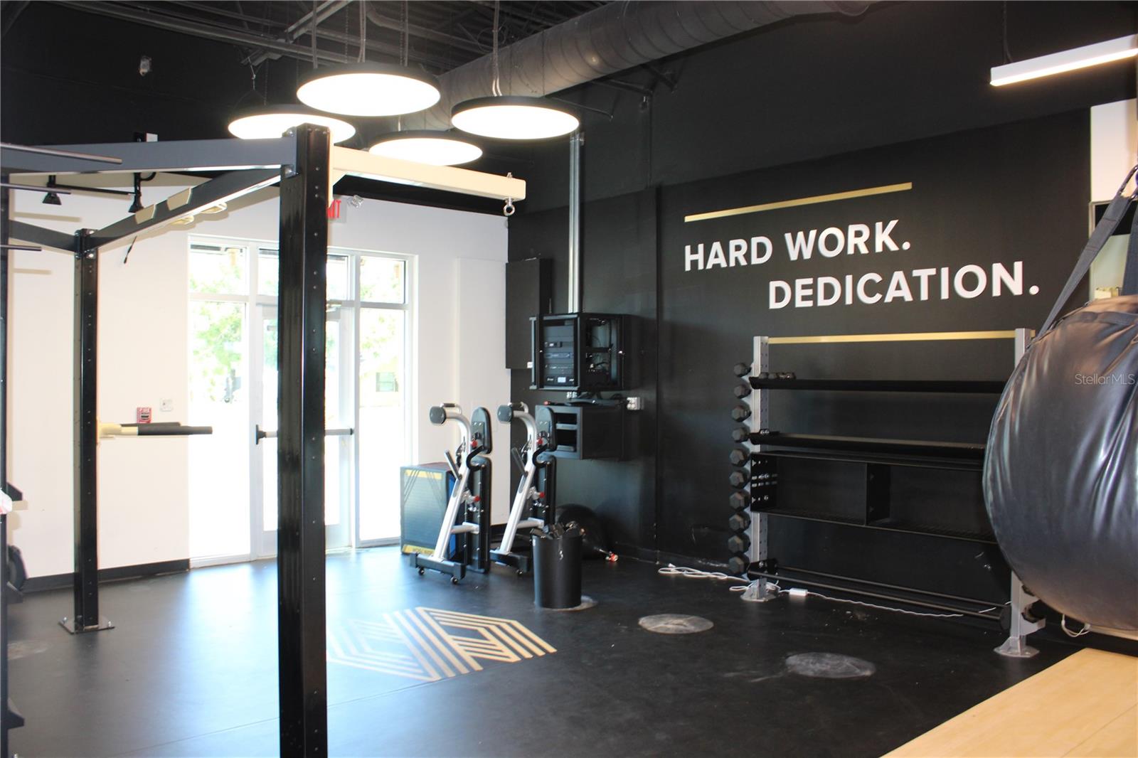 CONRADES ADD TO LARGO - Commercial Lease