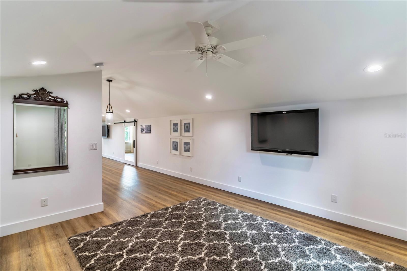 ACREAGE & UNREC - Residential