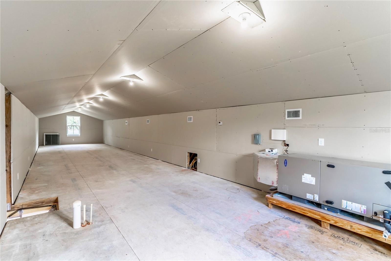 ACREAGE & UNREC - Residential