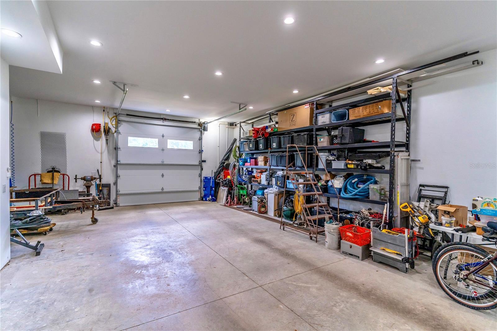 ACREAGE & UNREC - Residential