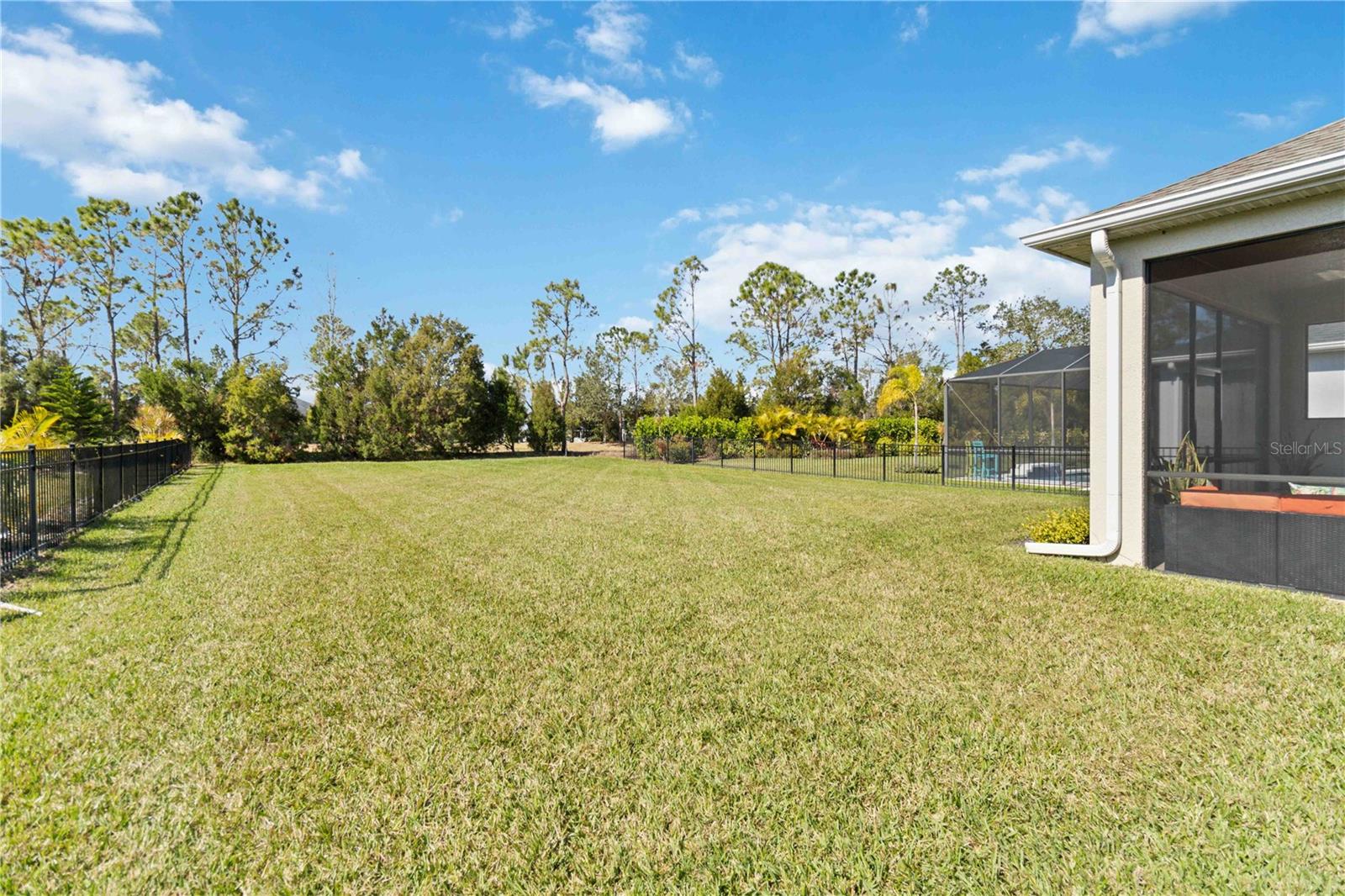 CROSSCREEK - Residential