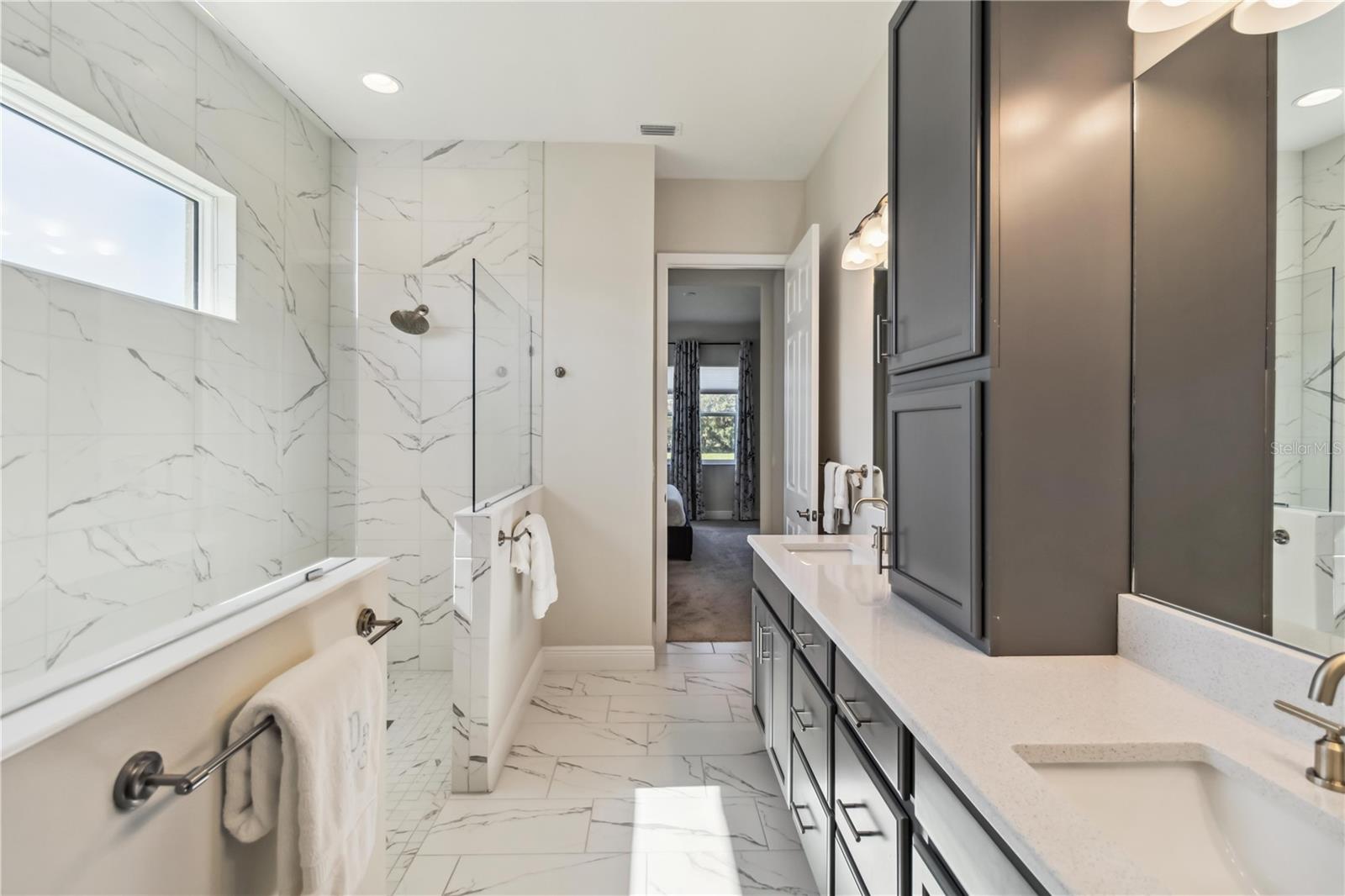 CROSSCREEK - Residential