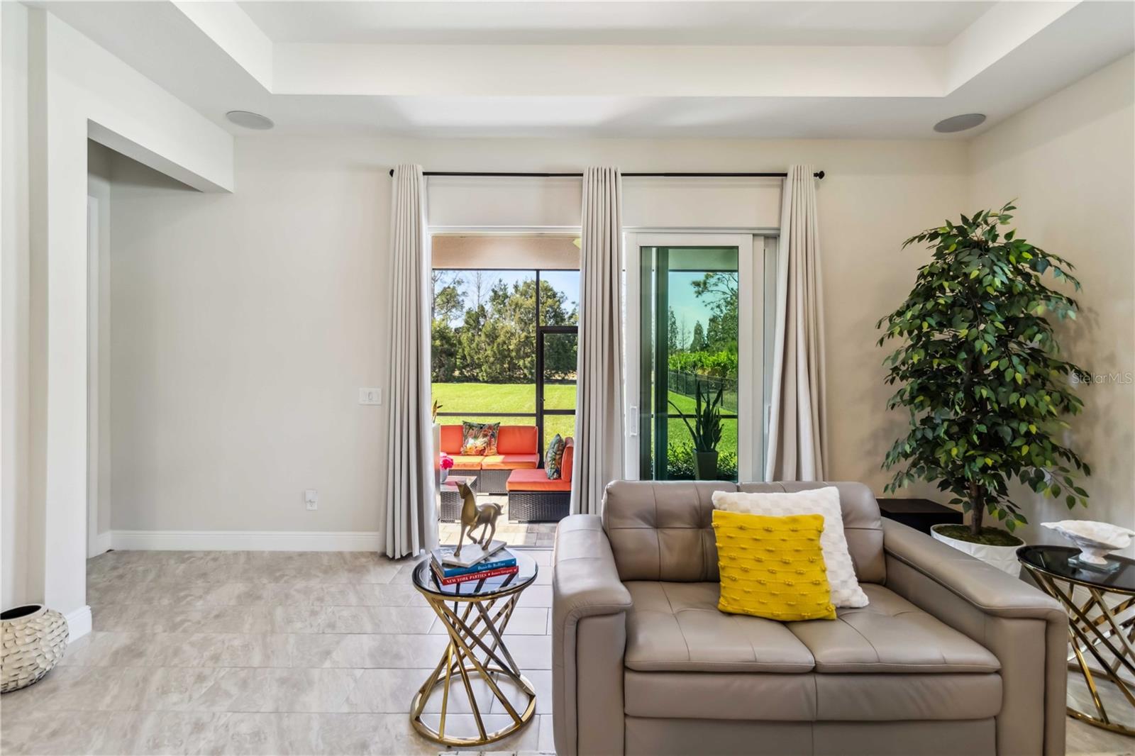 CROSSCREEK - Residential