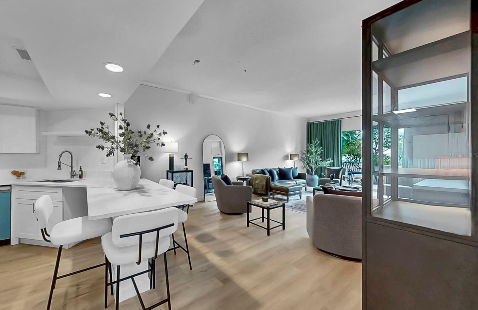 BAY ISLAND GROUP 1 - Residential