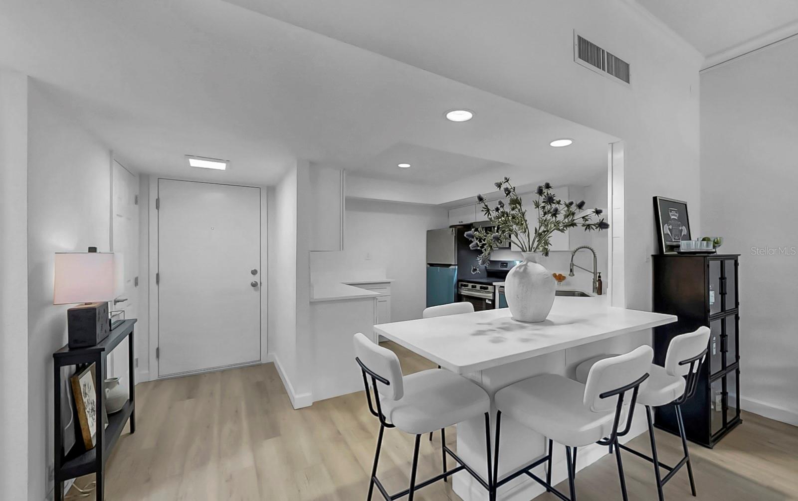 BAY ISLAND GROUP 1 - Residential