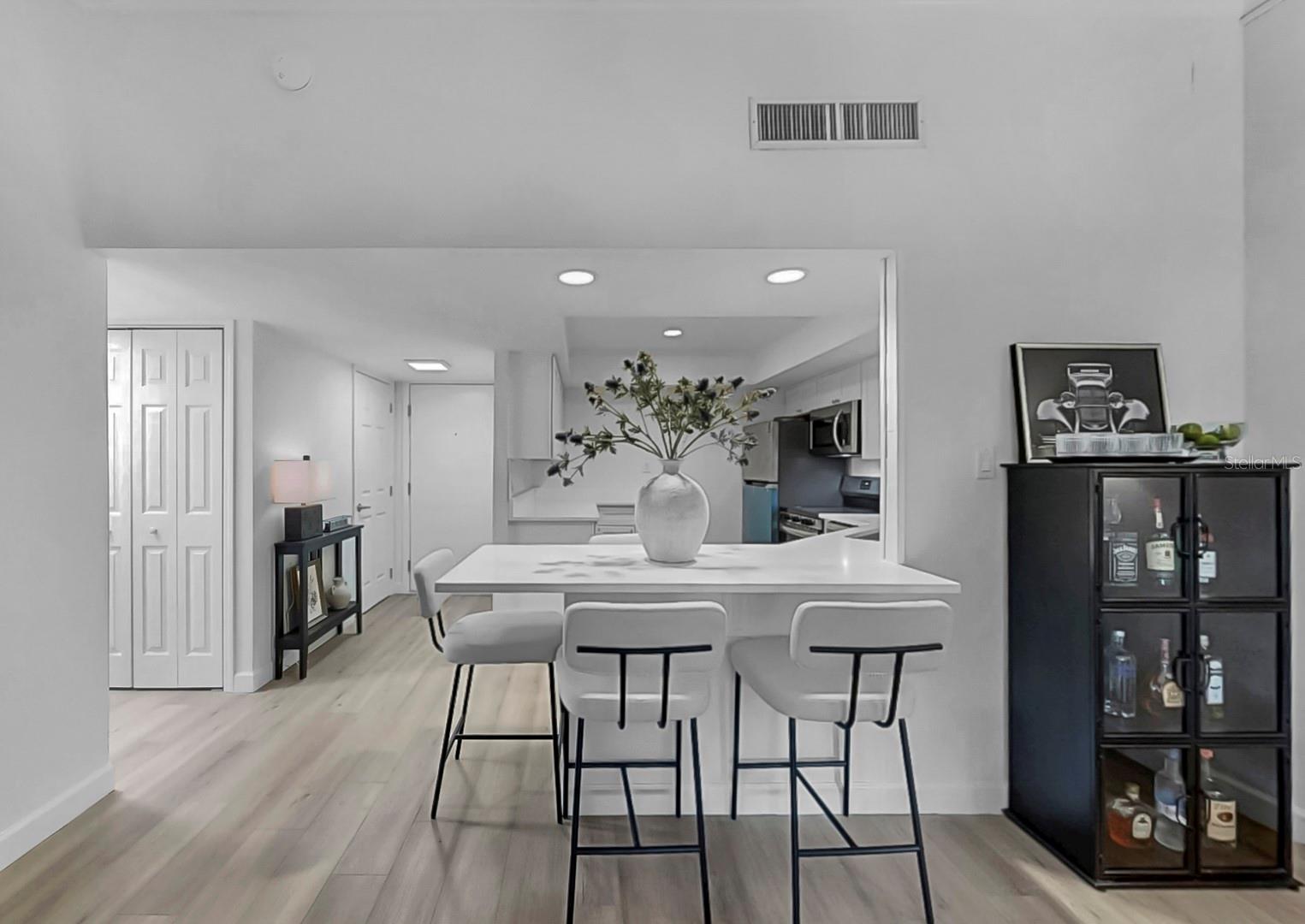 BAY ISLAND GROUP 1 - Residential