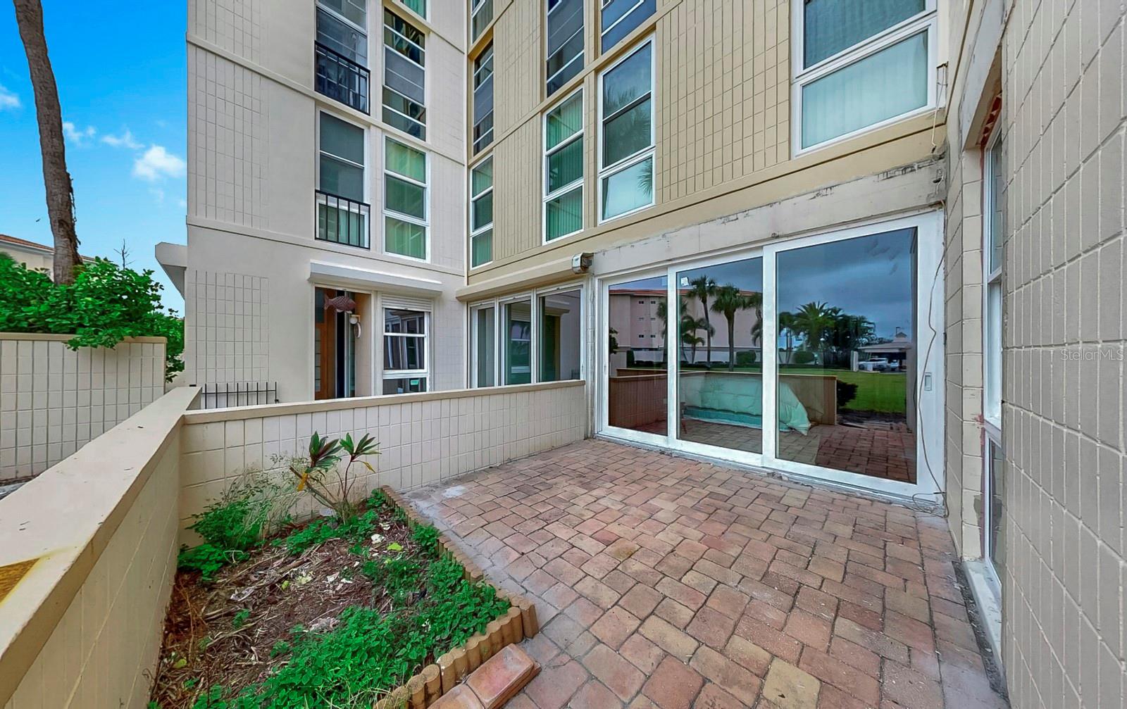 BAY ISLAND GROUP 1 - Residential