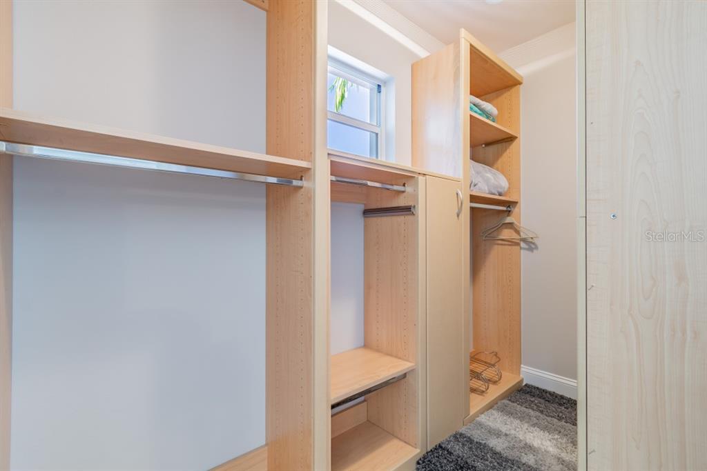 BAYSHORE BEAUTIFUL SUB - Residential